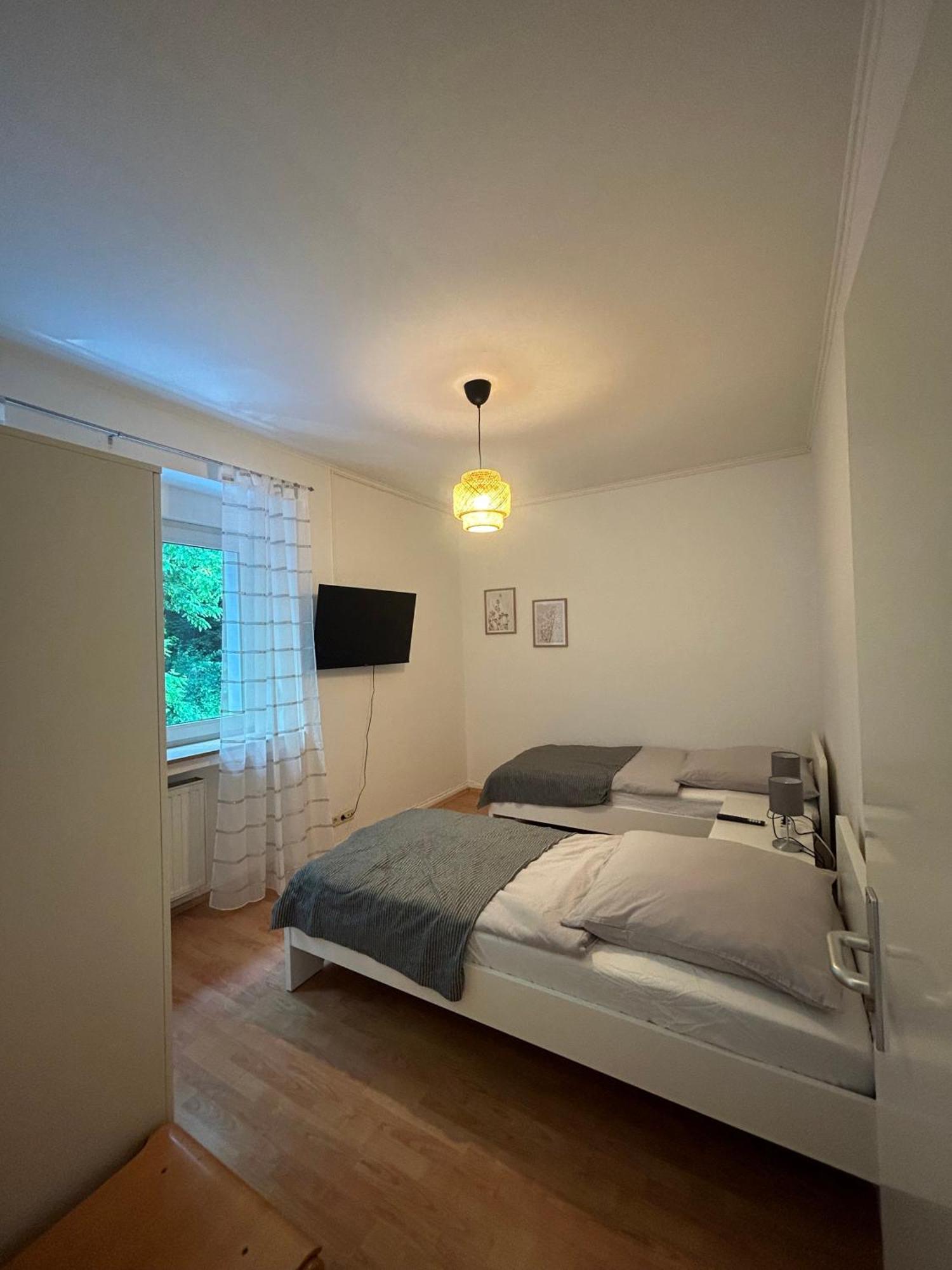 Gemuetliche Ferienwohnung - Voll Ausgestattet, Zentral Aber Ruhig ! 伍珀塔尔 外观 照片